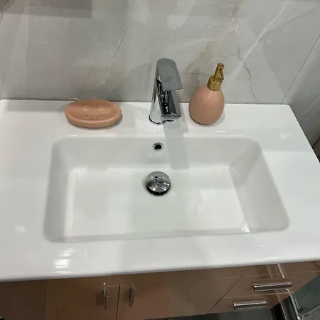 Apartman Ellywood
