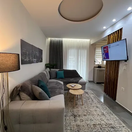 Ellywood 테살로니키