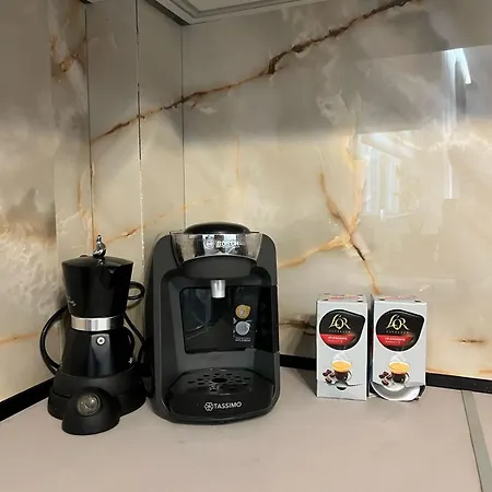 Ellywood 아파트 *