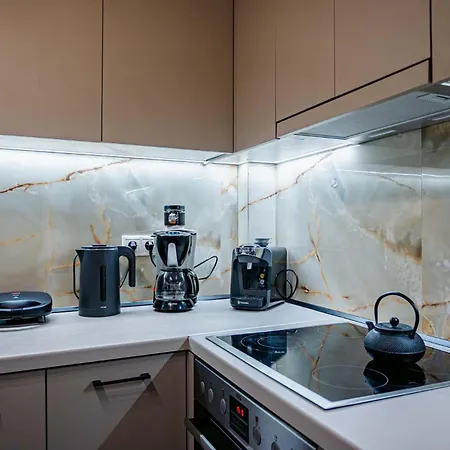 Ellywood 테살로니키