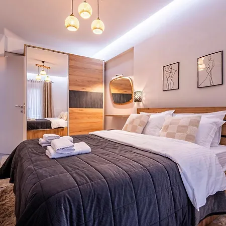 Ellywood 아파트 *